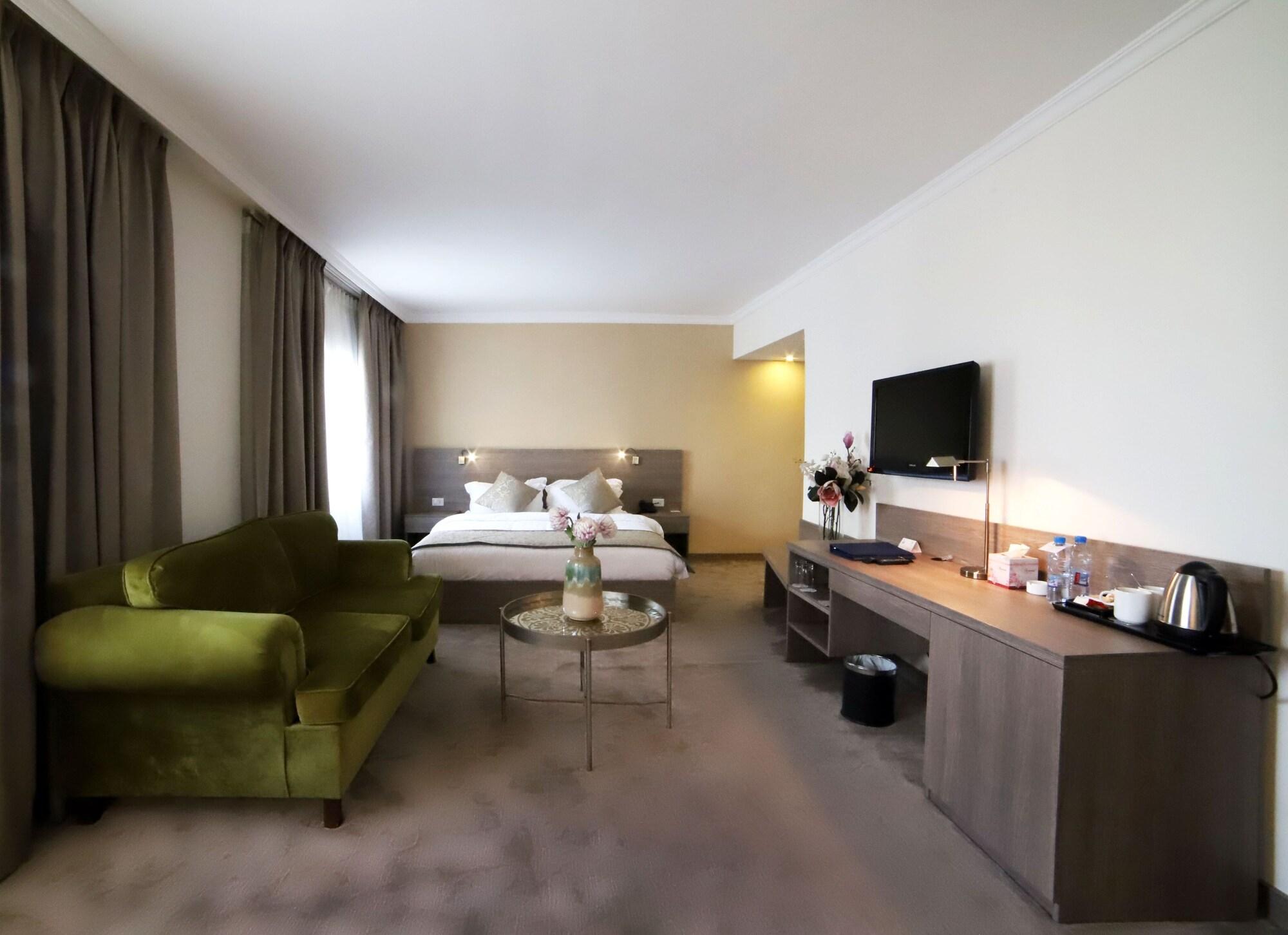 The Sanrock Hotel Amman Exterior photo