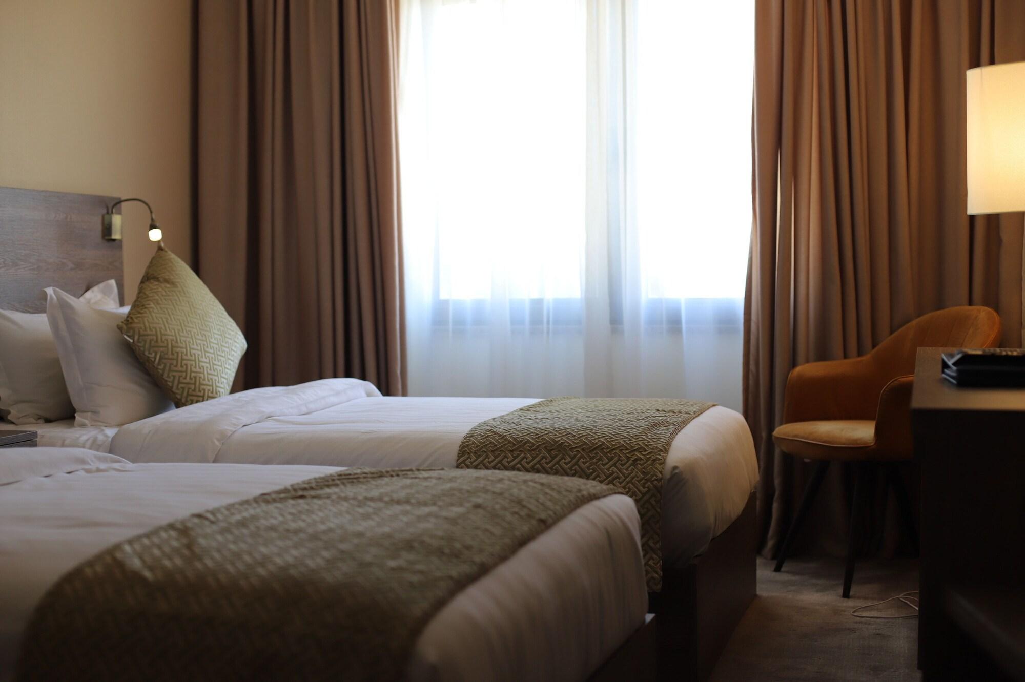 The Sanrock Hotel Amman Exterior photo