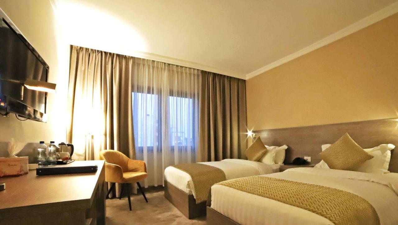 The Sanrock Hotel Amman Exterior photo
